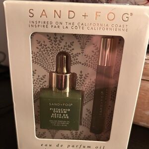 Sand and Fog- Pistachio Dream